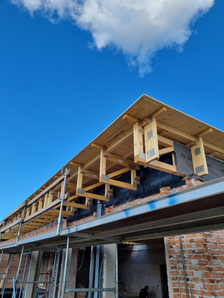 image00032 - - Renovering - Krusetømrer