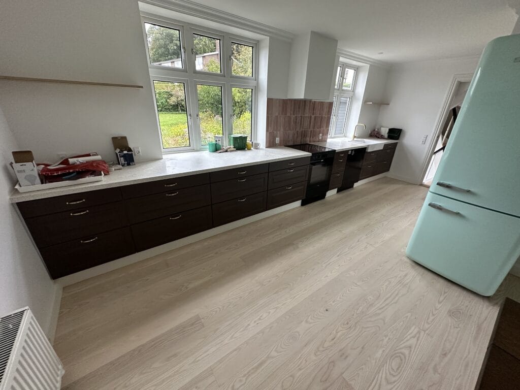 image00014 - - Køkken - Krusetømrer